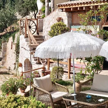 Kabak Dome Suites Hotel