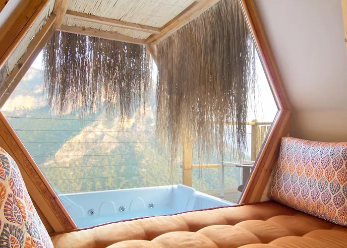 فندق Kabak Dome Suites فاراليا