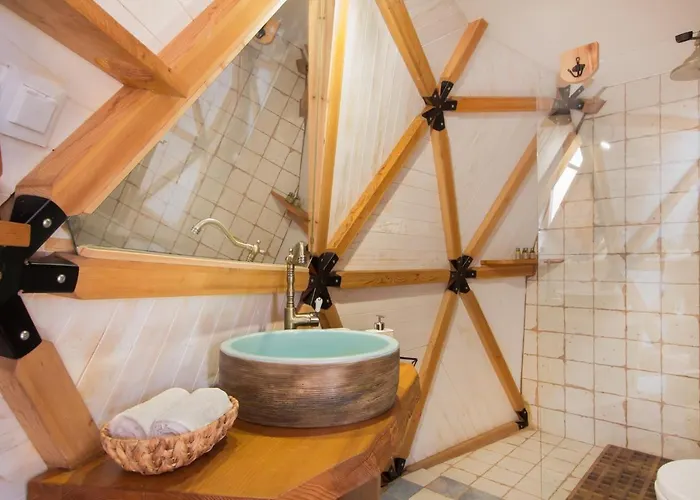 فندق Kabak Dome Suites *