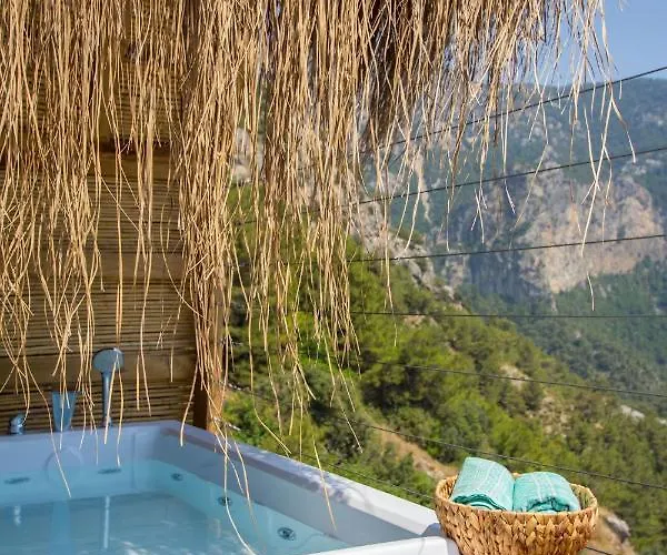 Kabak Dome Suites *