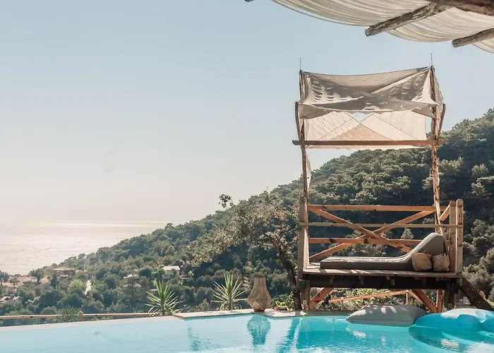 Hotel Kabak Dome Suites