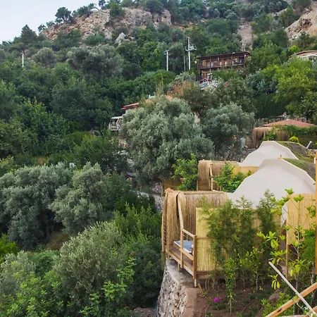 Kabak Dome Suites Hotel