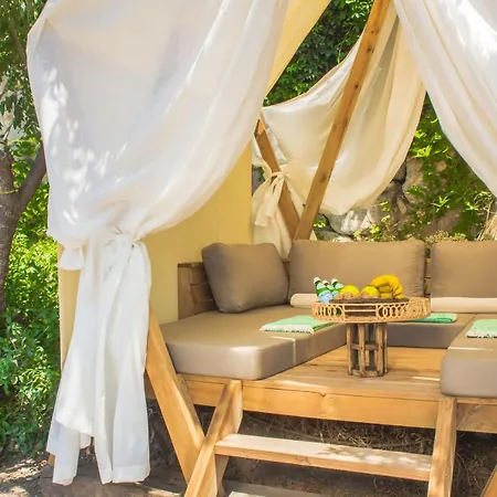 Kabak Dome Suites Hotel *